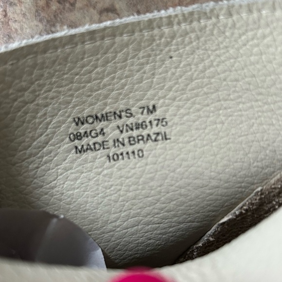 L.L. Bean women’s leather heeled tie bootie made in Brazil size 7M - Picture 9 of 10